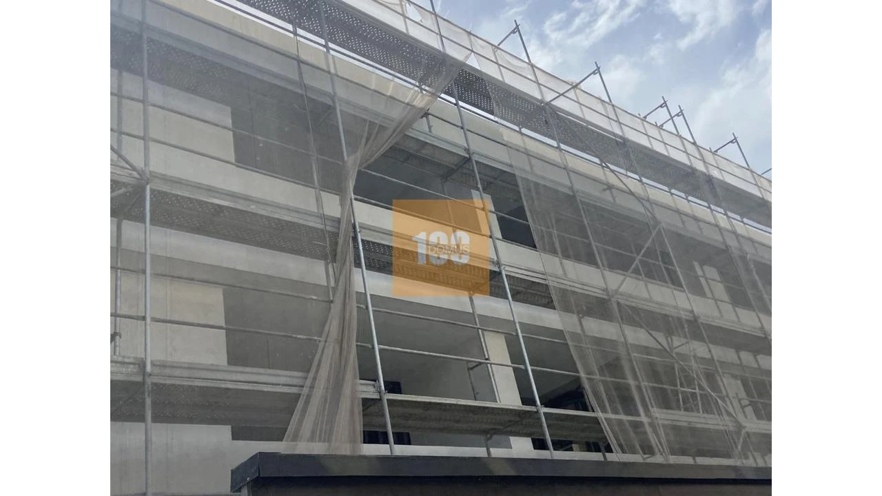 Apartamento T4 para Venda em Lordelo do Ouro e Massarelos Foto 31
