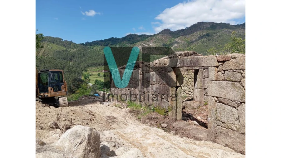 Moradia T2 para Venda em Cabril Foto 4