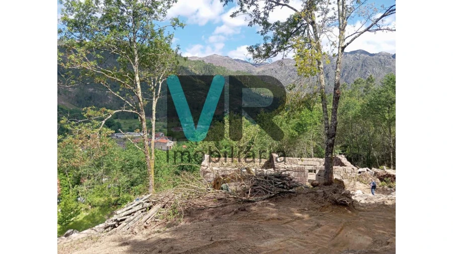 Moradia T2 para Venda em Cabril Foto 13