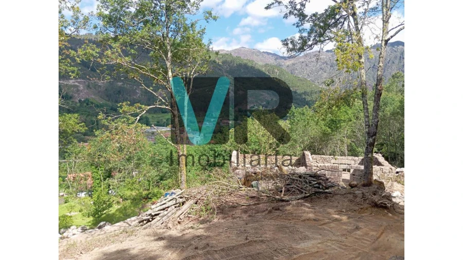 Moradia T2 para Venda em Cabril Foto 14