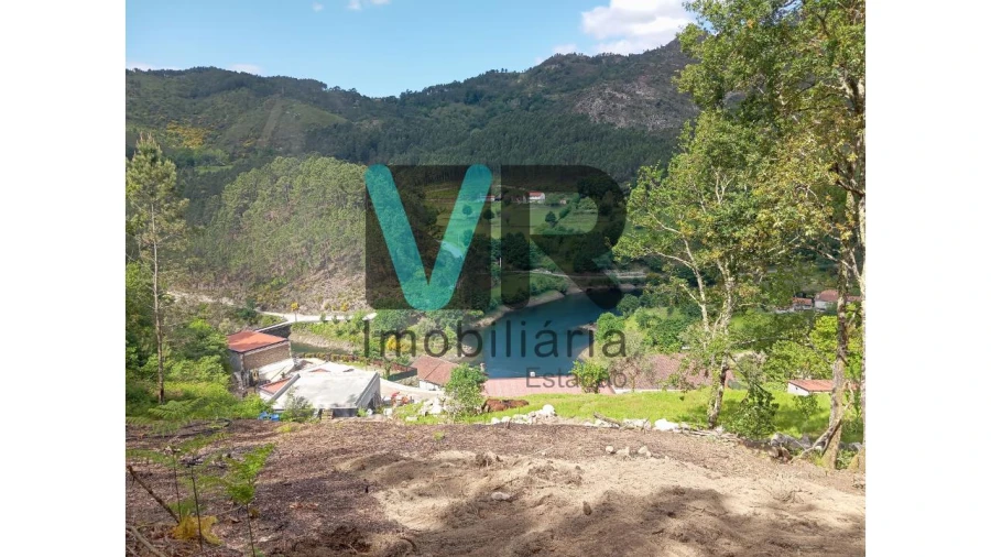 Moradia T2 para Venda em Cabril Foto 20