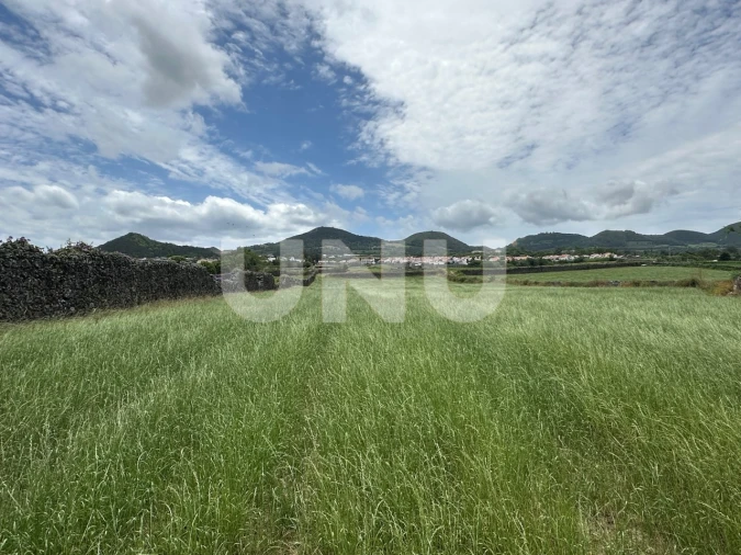 Terreno Misto para Venda em Pico da Pedra Foto 10