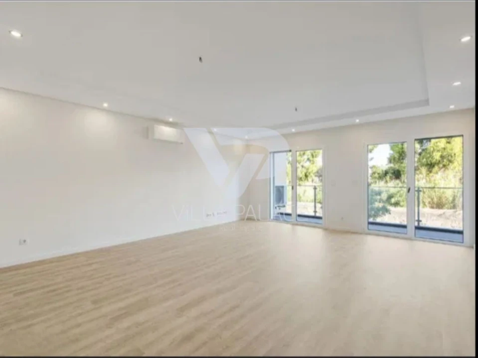 Apartamento T3 para Arrendamento em Carcavelos e Parede Foto 4