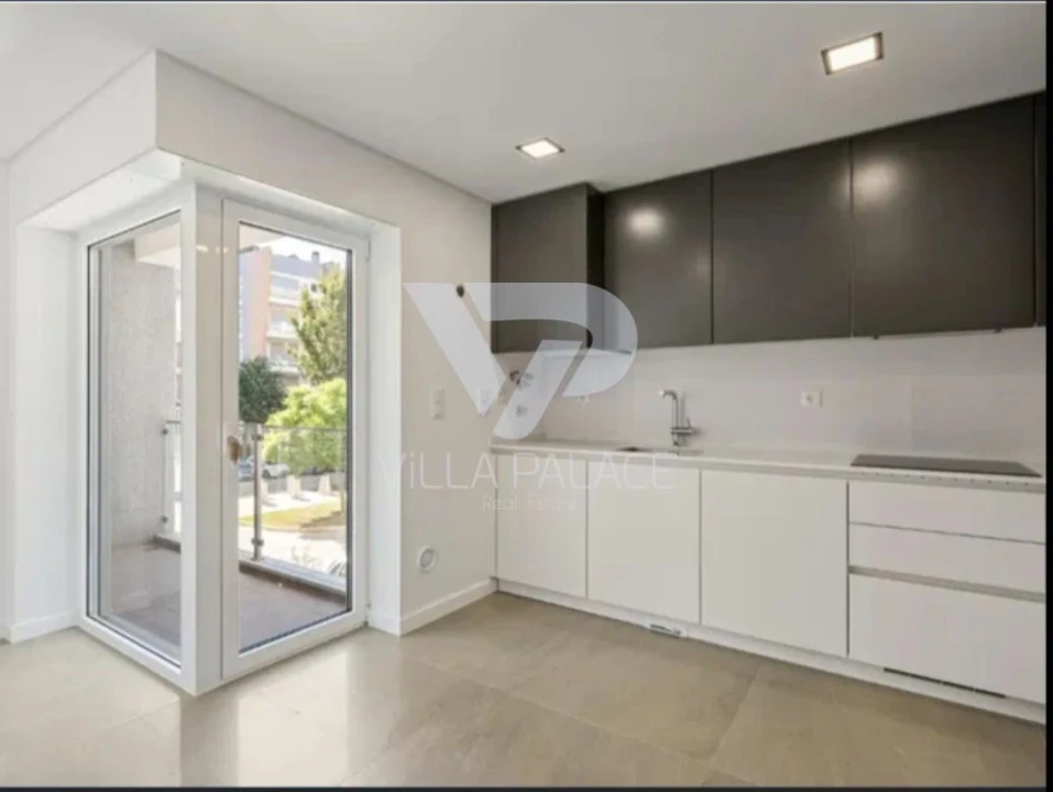 Apartamento T3 para Arrendamento em Carcavelos e Parede Foto 9