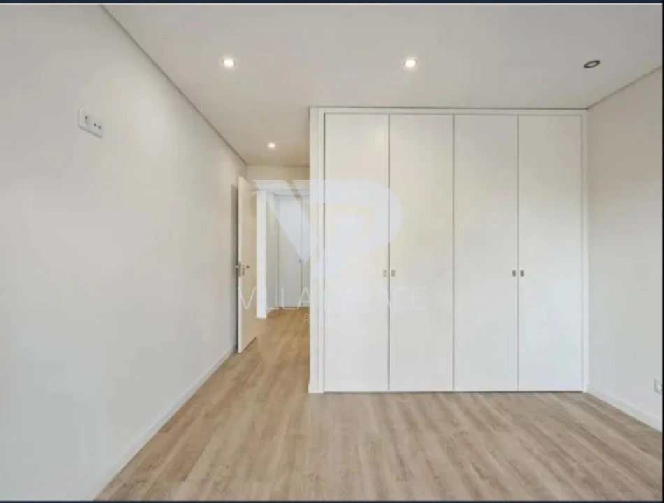Apartamento T3 para Arrendamento em Carcavelos e Parede Foto 16