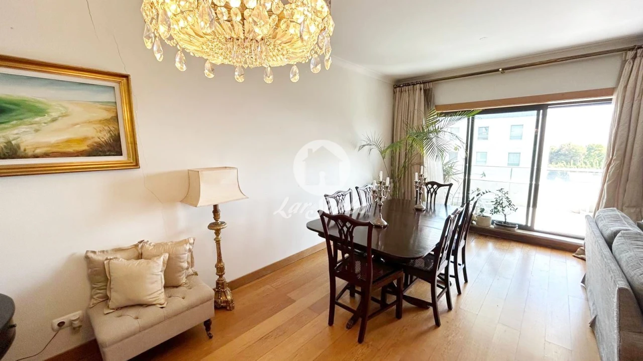 Apartamento T4 para Venda em Aldoar, Foz do Douro e Nevogilde Foto 8
