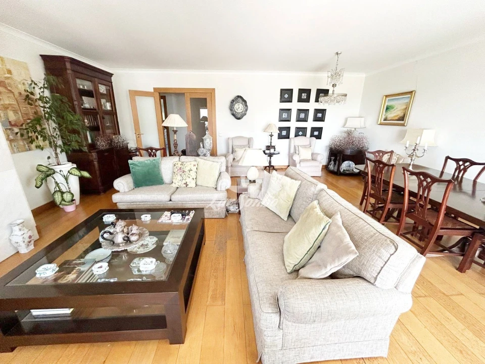 Apartamento T4 para Venda em Aldoar, Foz do Douro e Nevogilde Foto 17