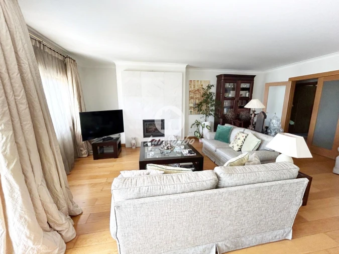 Apartamento T4 para Venda em Aldoar, Foz do Douro e Nevogilde Foto 4