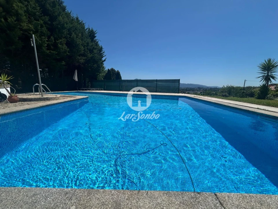 Quinta T6 para Venda em Arcozelo Foto 2