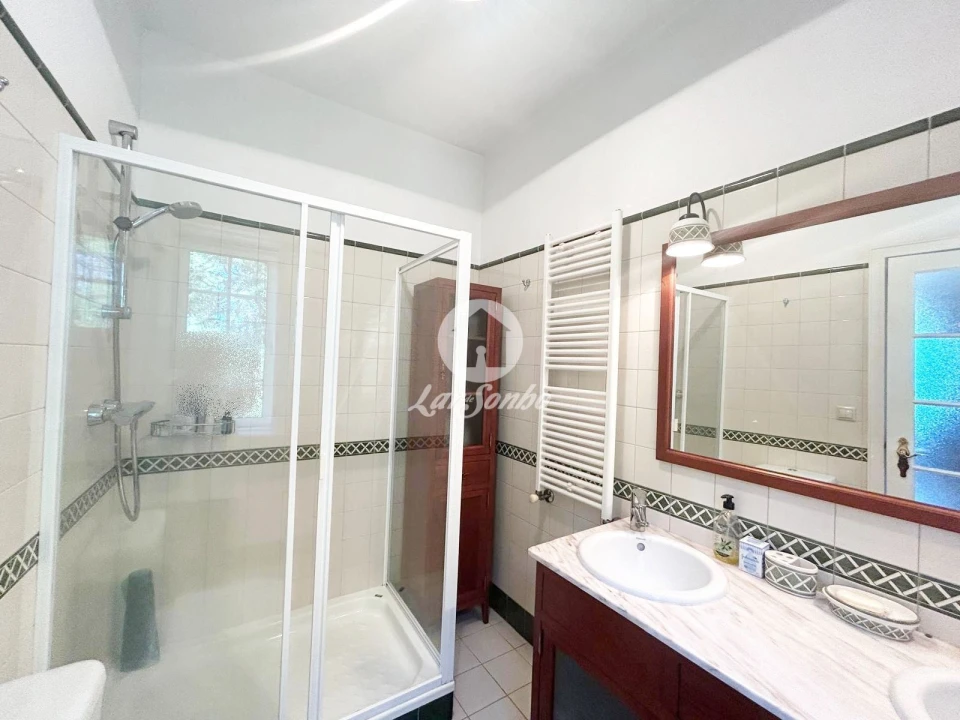 Quinta T6 para Venda em Arcozelo Foto 23