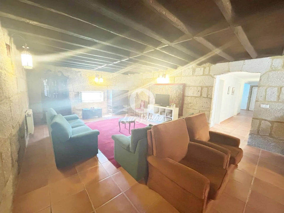 Quinta T6 para Venda em Arcozelo Foto 27