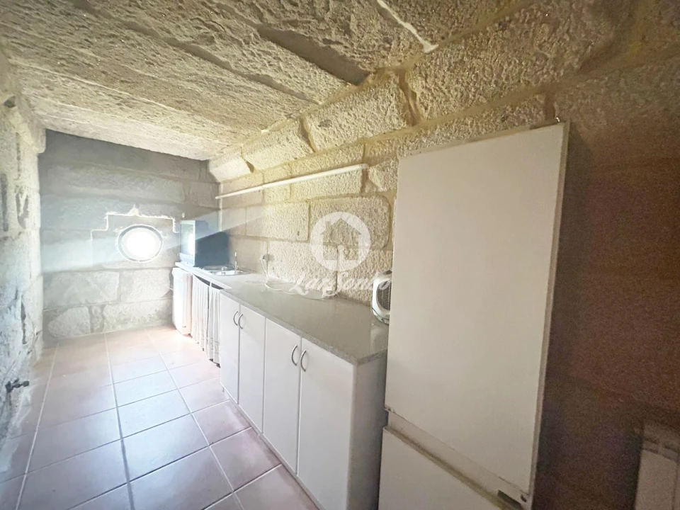 Quinta T6 para Venda em Arcozelo Foto 31