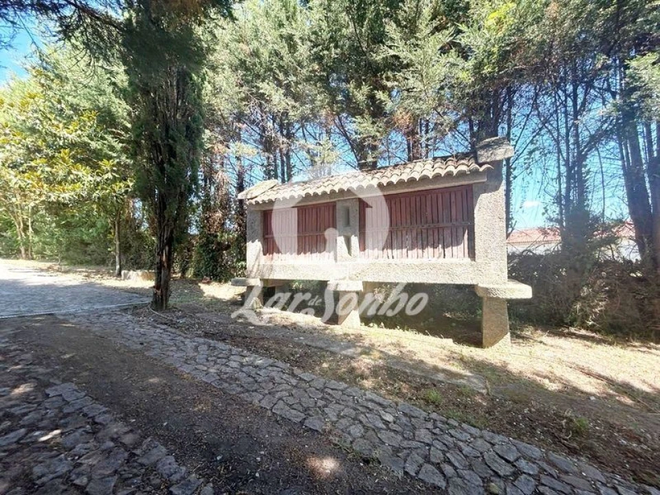 Quinta T6 para Venda em Arcozelo Foto 33