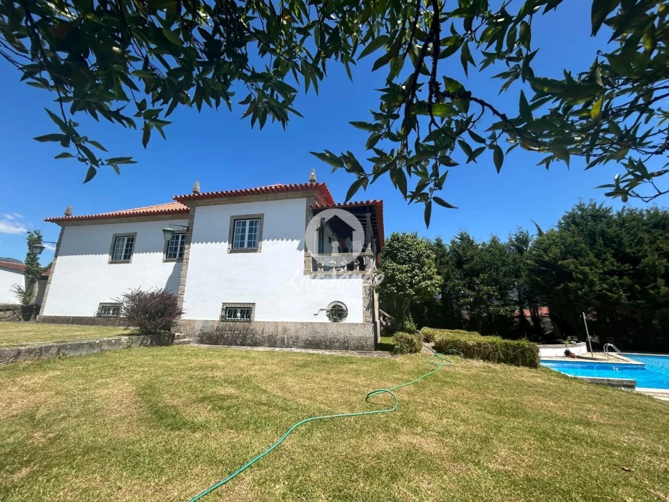 Quinta T6 para Venda em Arcozelo Foto 36