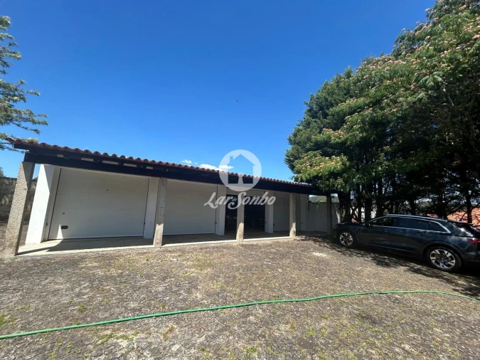 Quinta T6 para Venda em Arcozelo Foto 32