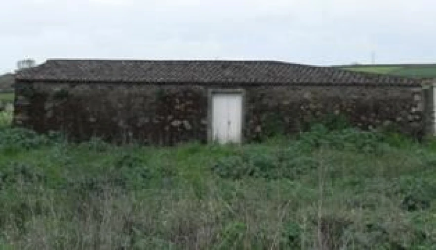 Terreno Misto para Venda em Fontinhas Foto 1