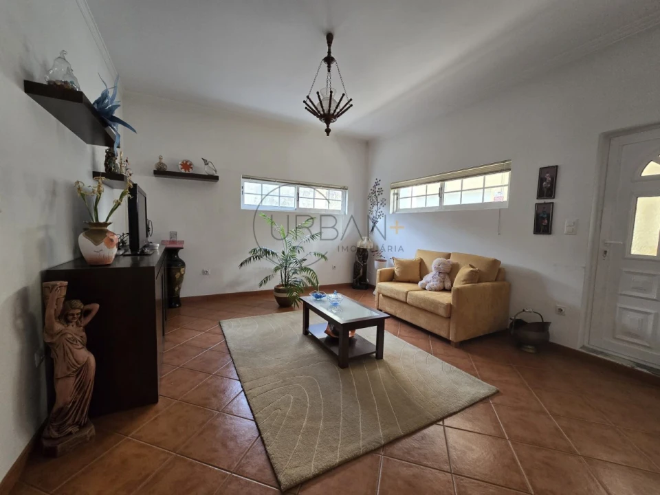 Moradia T5 para Venda em Arcozelos Foto 19