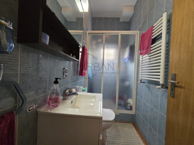 Moradia T5 para Venda em Arcozelos Foto 15