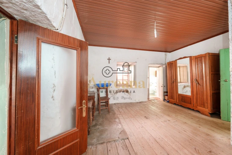 Moradia T2 para Venda em Atouguia Foto 12