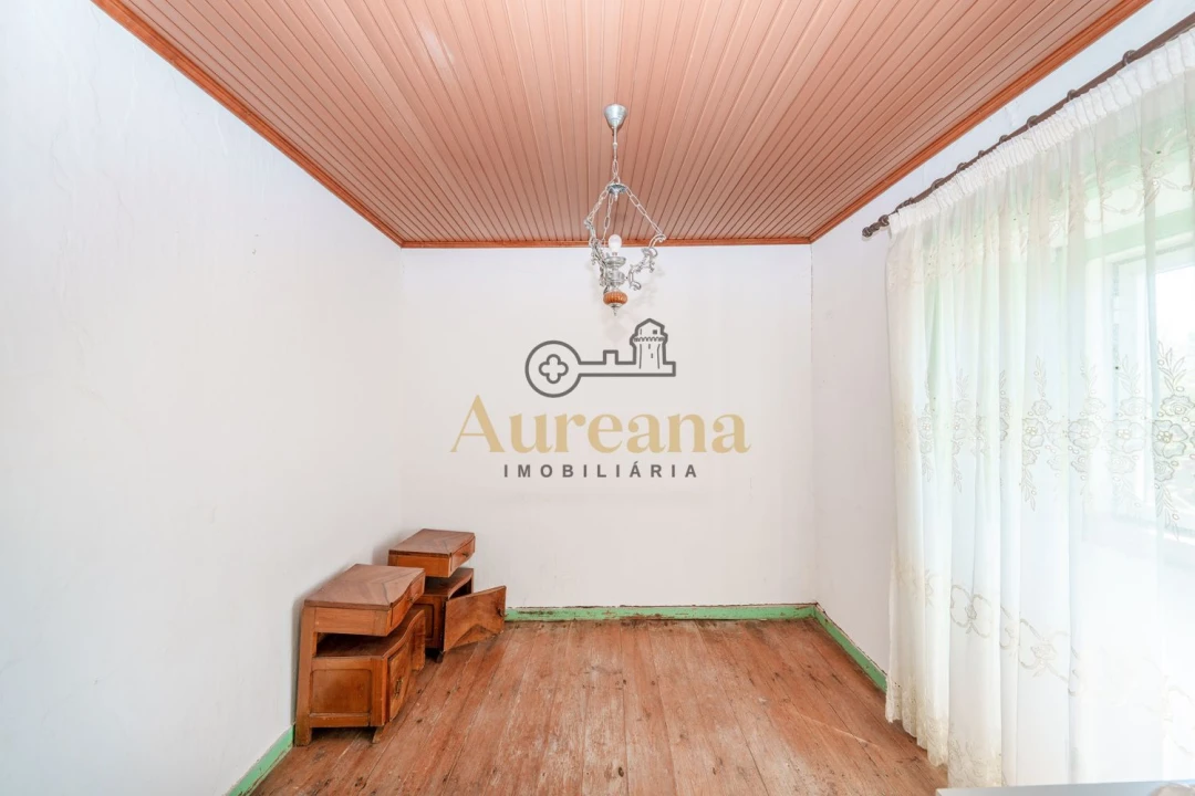 Moradia T2 para Venda em Atouguia Foto 8