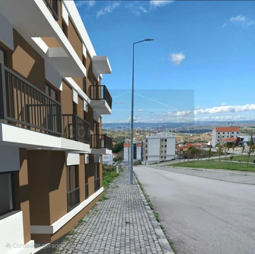 Apartamento T1 para Venda em Mirandela Foto 3