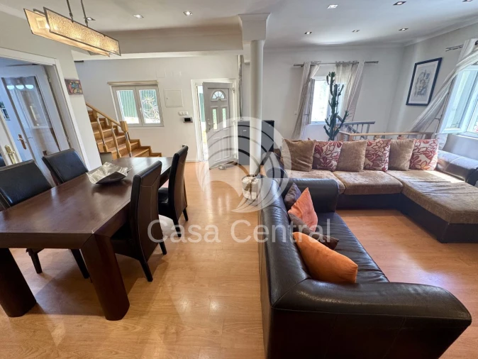 Moradia T4 para Venda em Cascais e Estoril Foto 3