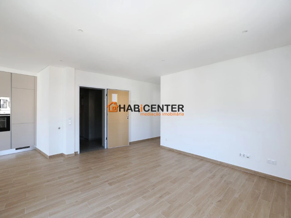 Apartamento T1 para Venda em Nazare Foto 8