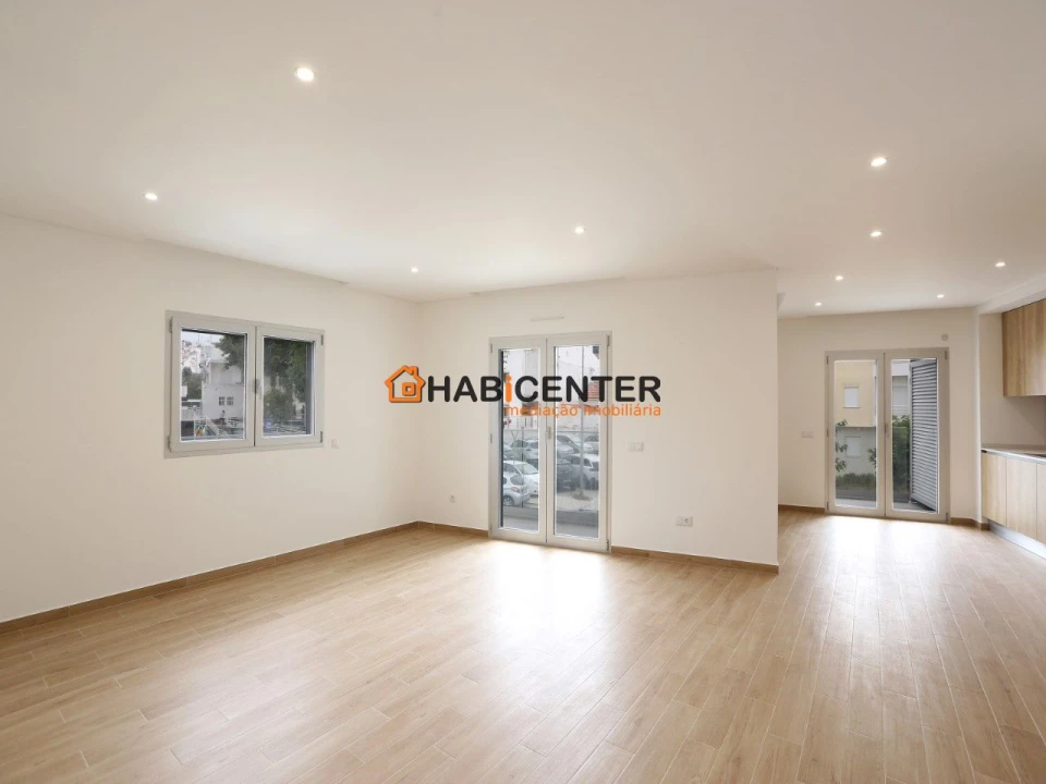 Apartamento T2 para Venda em Nazare Foto 6