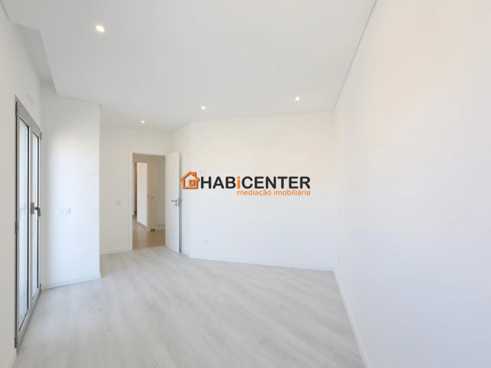 Apartamento T3 para Venda em Nazare Foto 14