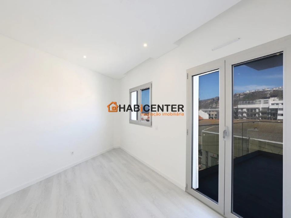 Apartamento T3 para Venda em Nazare Foto 13