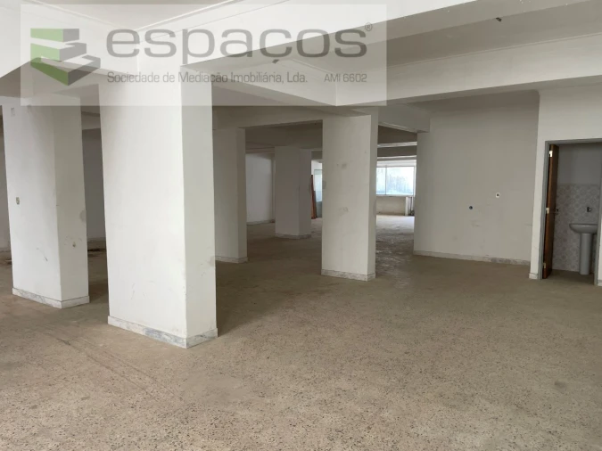 Armazém para Venda em Agualva e Mira-Sintra Foto 5