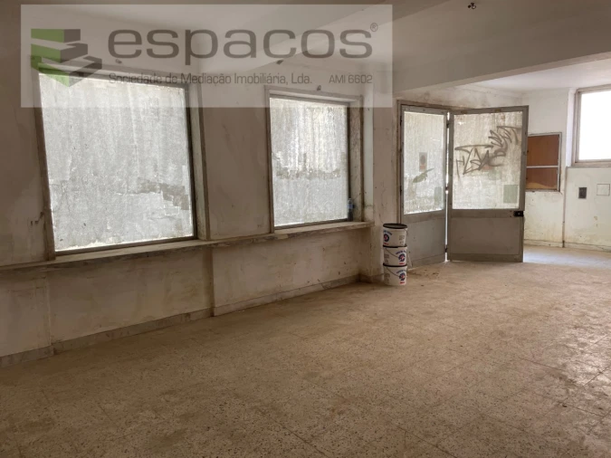 Armazém para Venda em Agualva e Mira-Sintra Foto 8