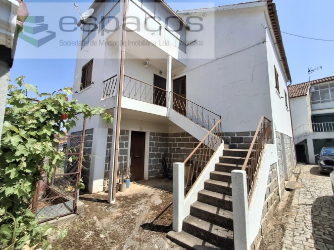 Moradia T3 para Venda em Lavacolhos