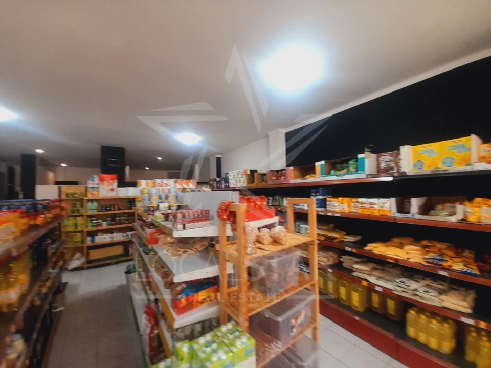 Loja para Venda em Caldas da Rainha - Santo Onofre e Serra do Bouro Foto 12