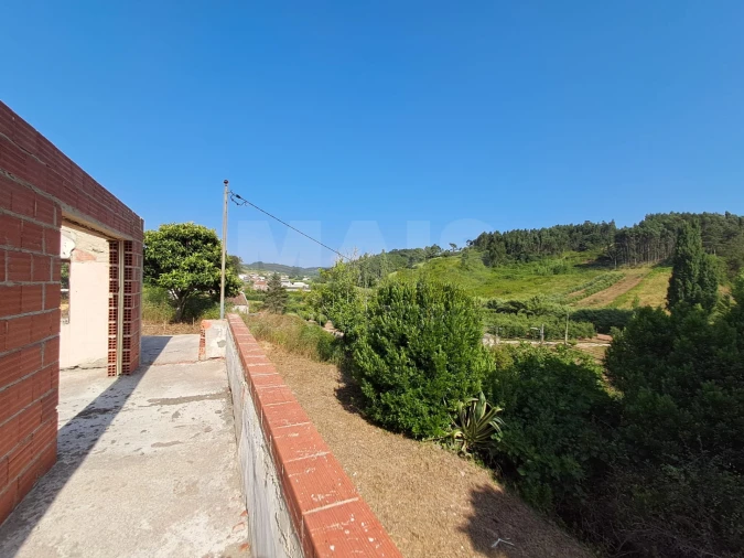 Moradia T3 para Venda em Salir de Matos