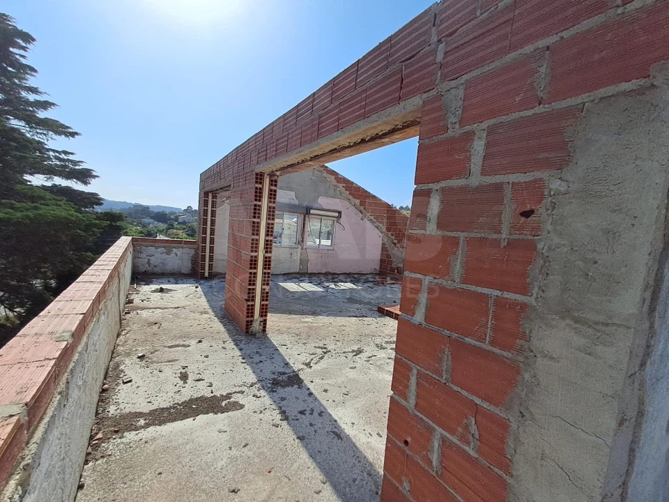 Moradia T3 para Venda em Salir de Matos Foto 6