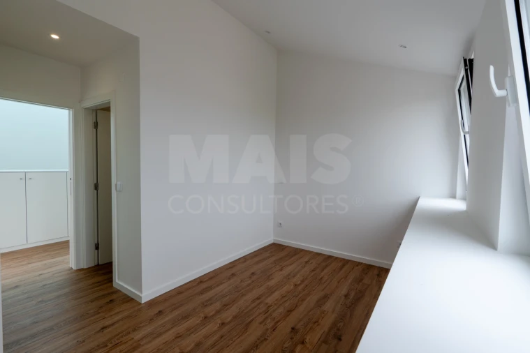 Moradia T3 para Venda em São Martinho do Porto Foto 11