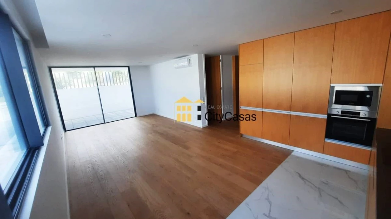 Apartamento T1 para Venda em Canidelo Foto 1