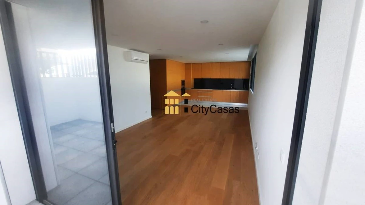 Apartamento T1 para Venda em Canidelo Foto 5