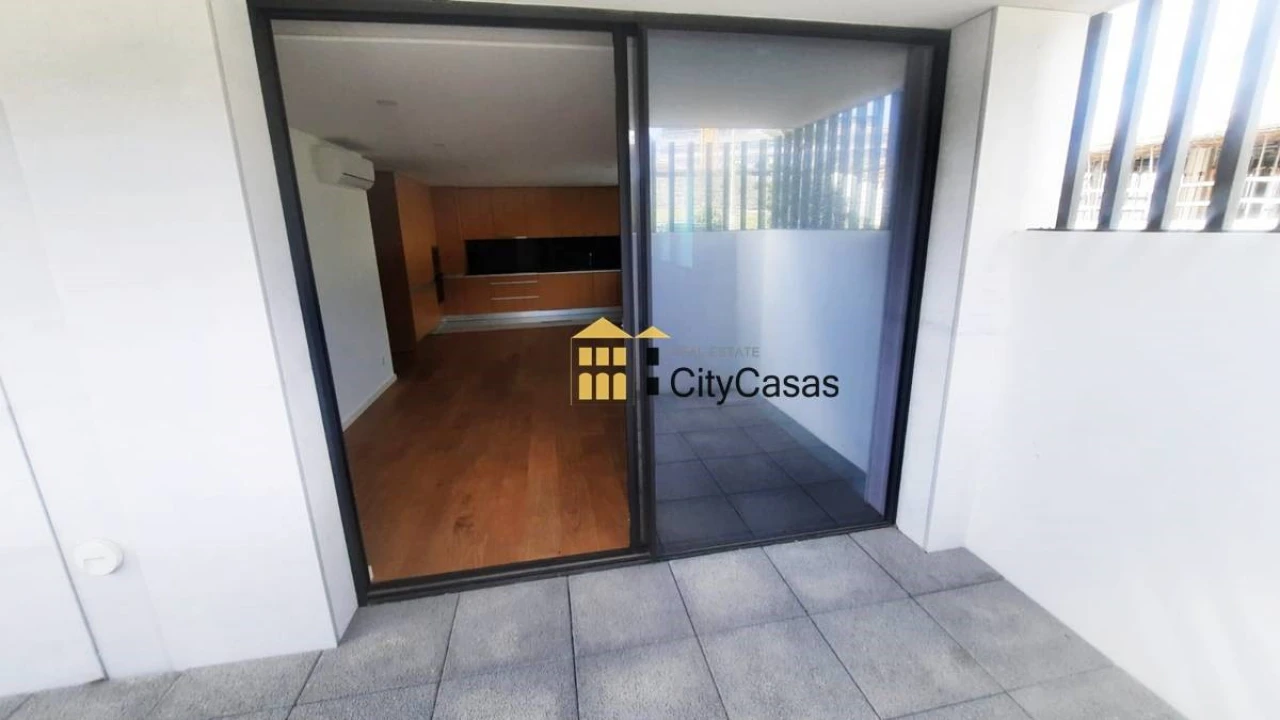 Apartamento T1 para Venda em Canidelo Foto 6