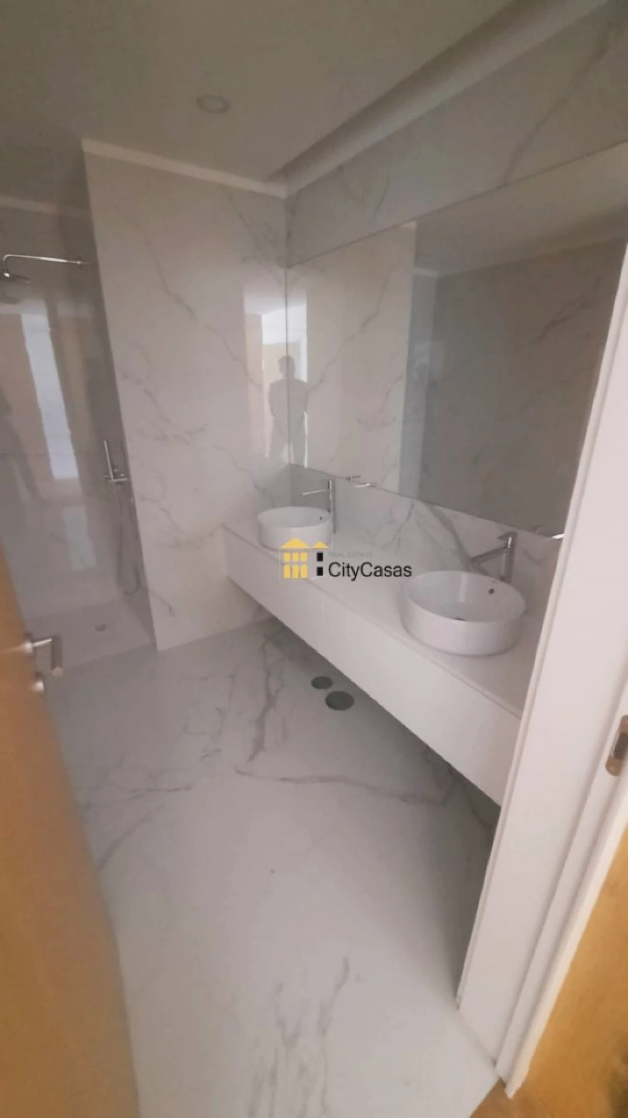 Apartamento T1 para Venda em Canidelo Foto 14