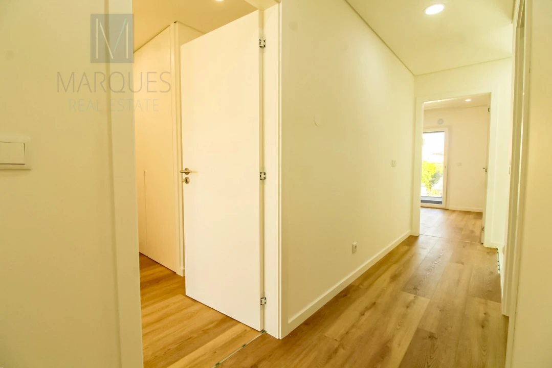 Moradia T4 para Venda em Charneca de Caparica e Sobreda Foto 22