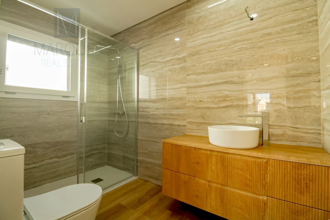 Moradia T4 para Venda em Charneca de Caparica e Sobreda Foto 24