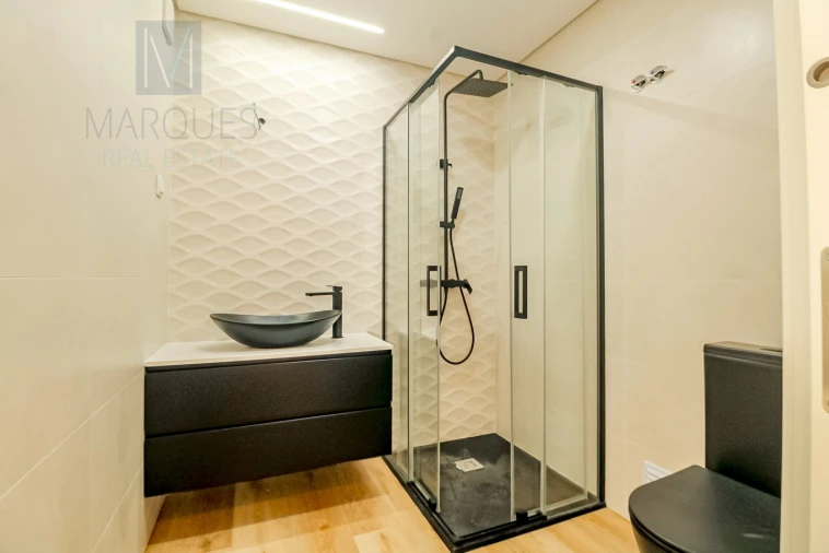 Moradia T4 para Venda em Charneca de Caparica e Sobreda Foto 7