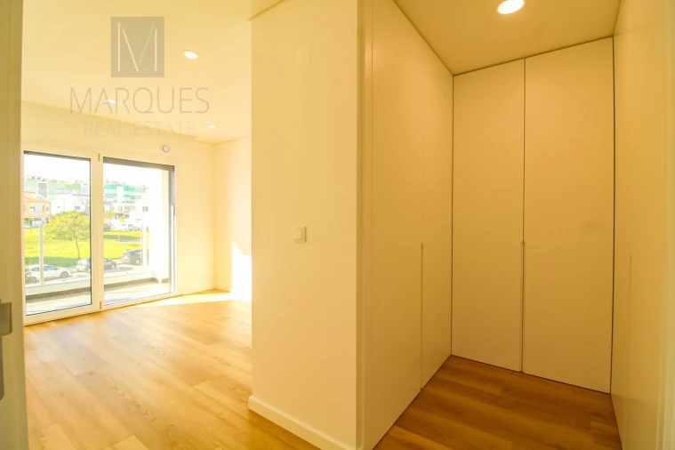 Moradia T4 para Venda em Charneca de Caparica e Sobreda Foto 25