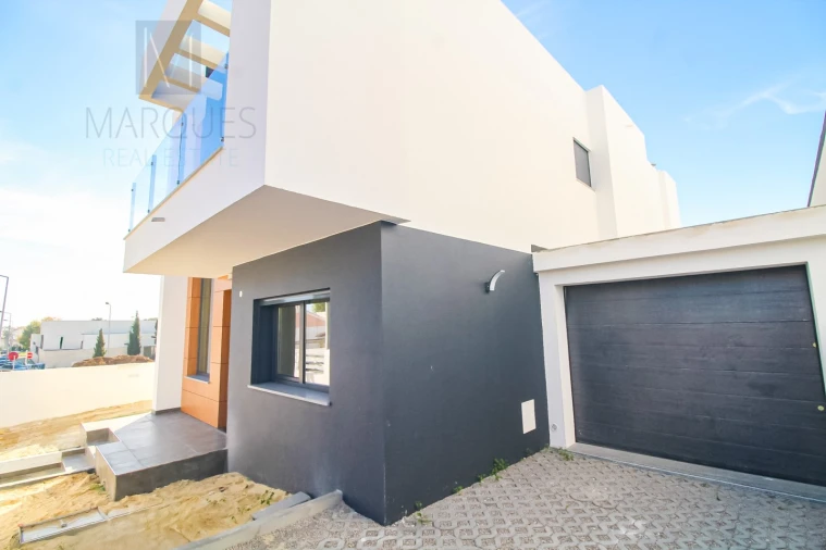 Moradia T4 para Venda em Charneca de Caparica e Sobreda Foto 29