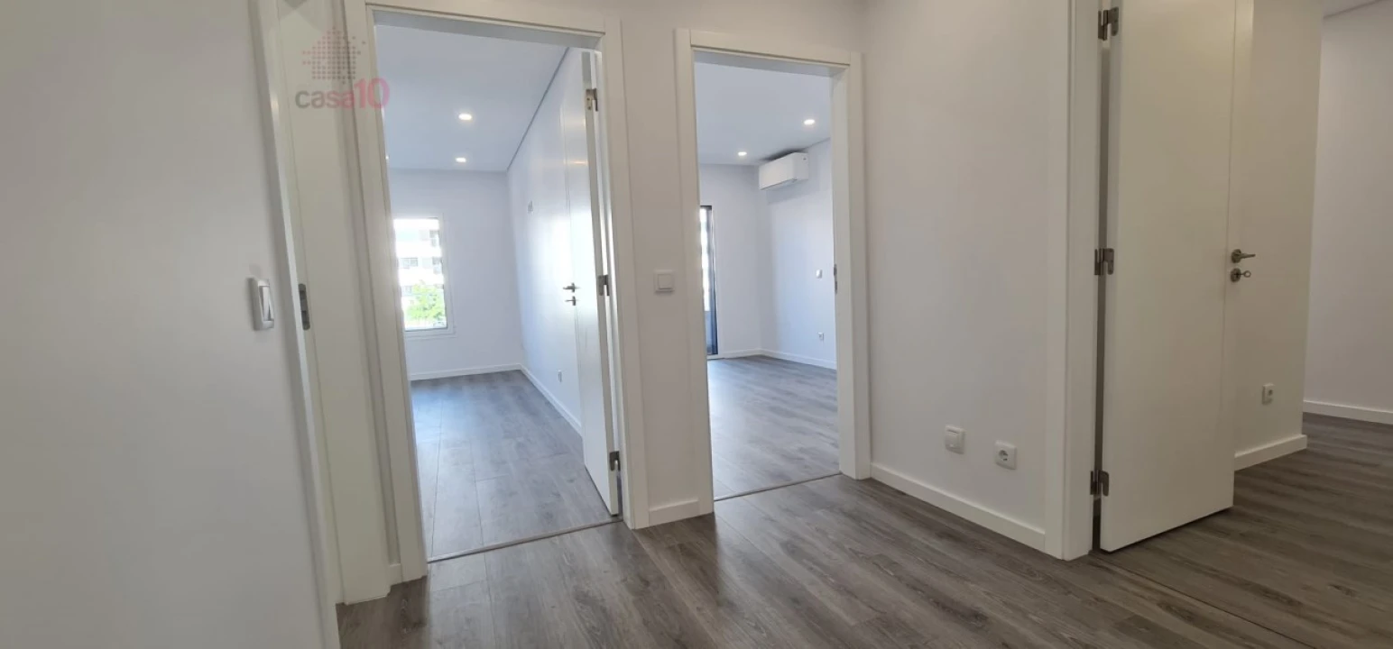Apartamento T5 para Venda em Montijo e Afonsoeiro Foto 11