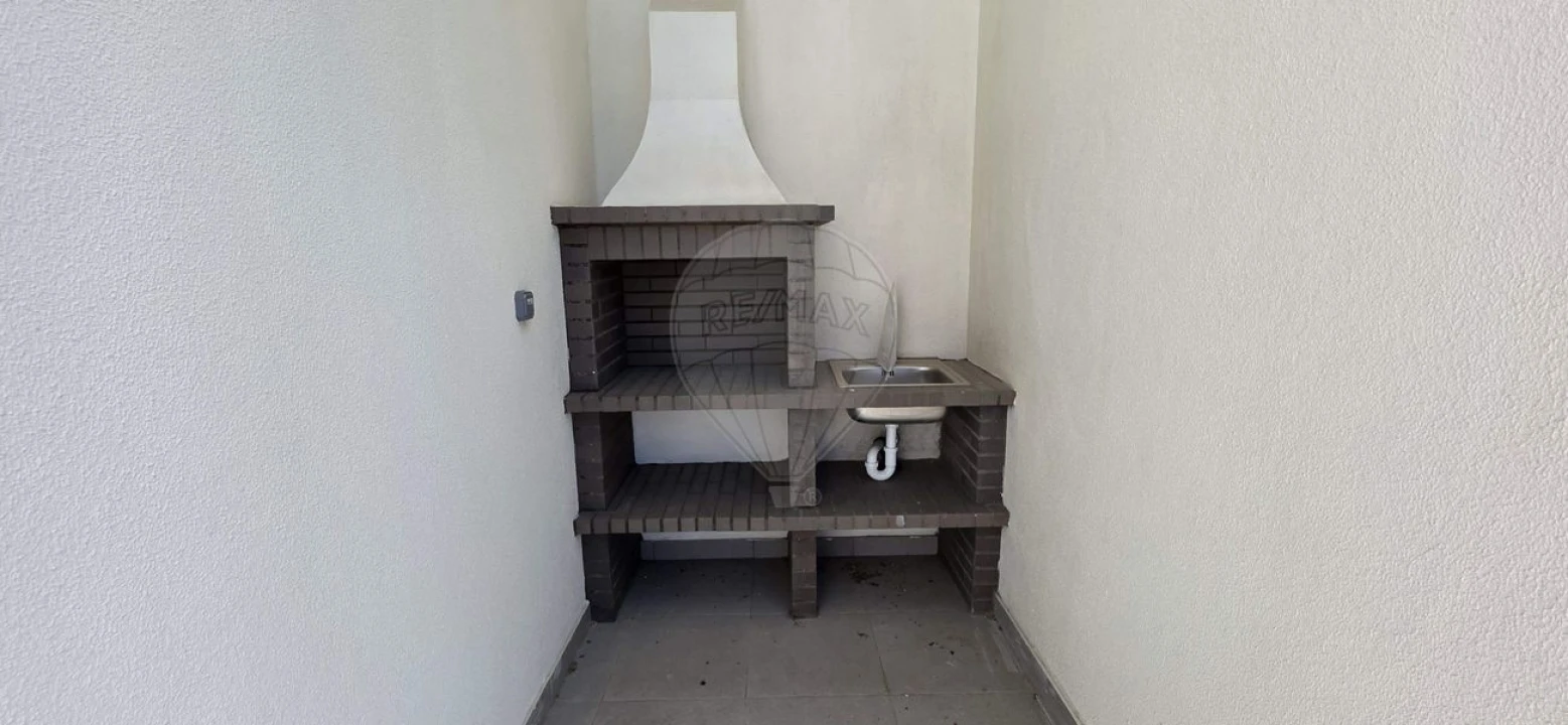 Apartamento T3 para Venda em Castanheira do Ribatejo e Cachoeiras Foto 9