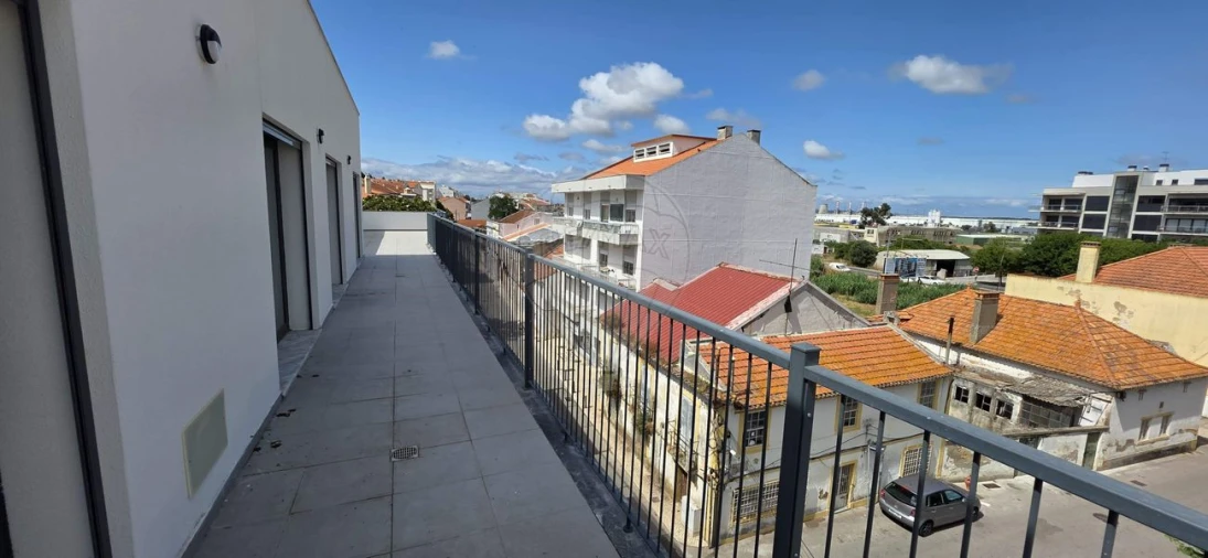 Apartamento T3 para Venda em Castanheira do Ribatejo e Cachoeiras Foto 6