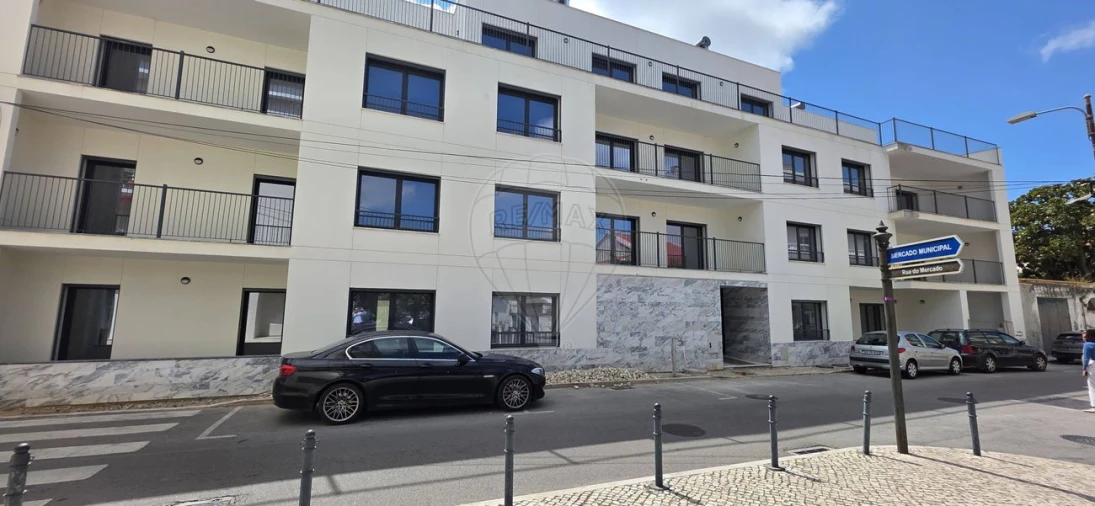 Apartamento T3 para Venda em Castanheira do Ribatejo e Cachoeiras Foto 2